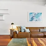 Clovelly Gables Classic Seaside Abode Near Bronte