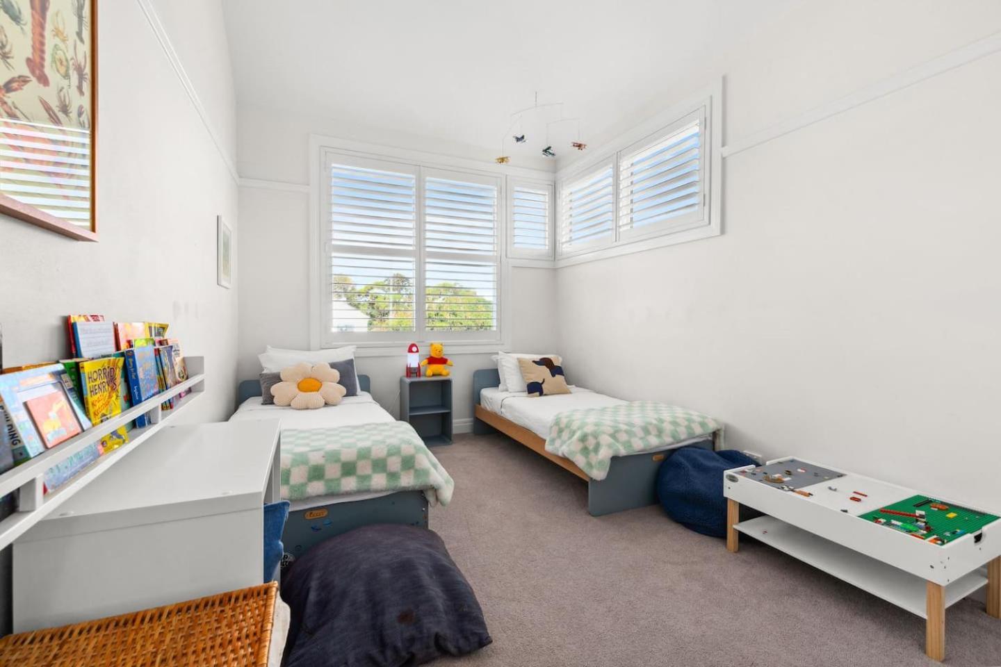 Clovelly Gables Classic Seaside Abode Near Bronte *